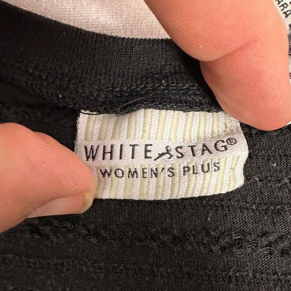 White Stag Womens Plus V-Neck Short Sleeve Black Textured Top Size 22W - Picture 4 of 7